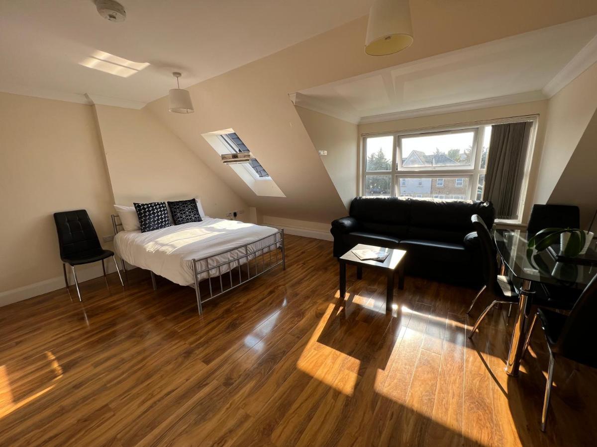 Rc Airport Rooms ستانويل المظهر الخارجي الصورة