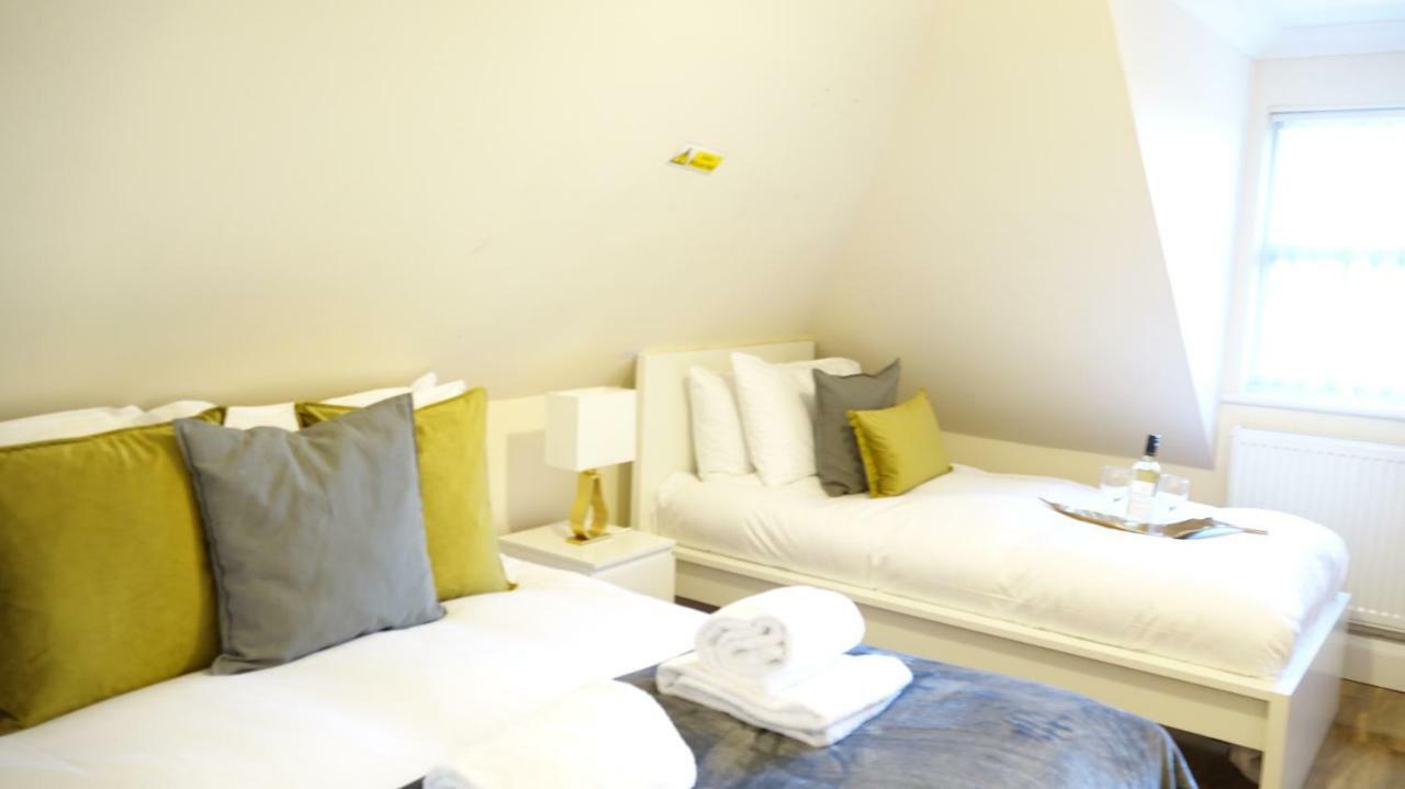 Rc Airport Rooms ستانويل المظهر الخارجي الصورة