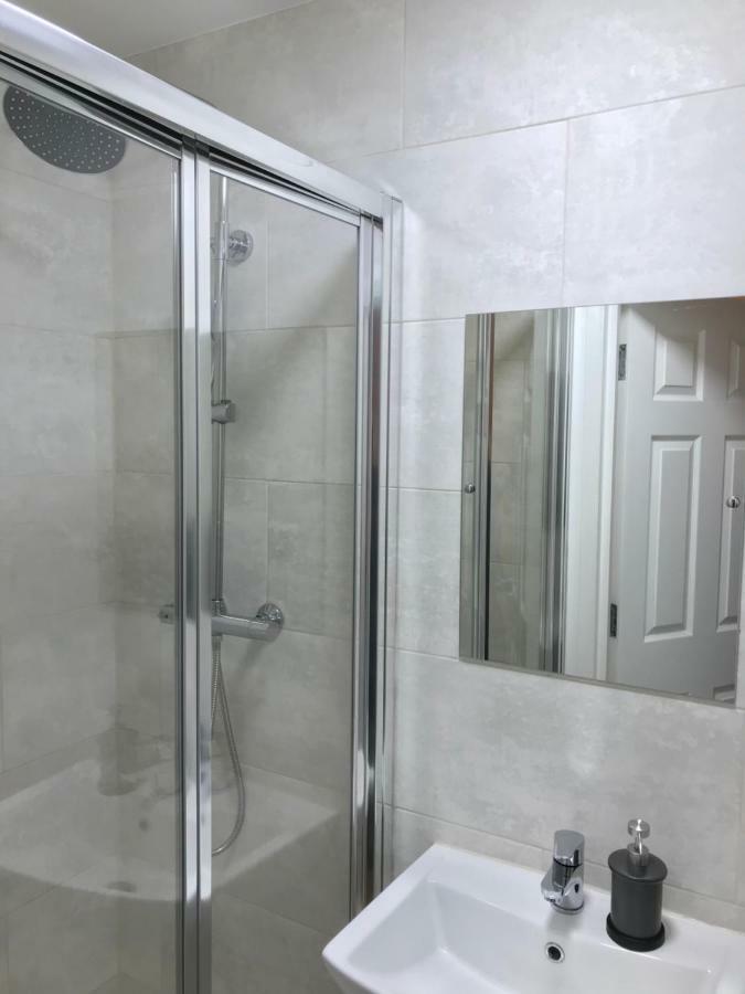 Rc Airport Rooms ستانويل المظهر الخارجي الصورة